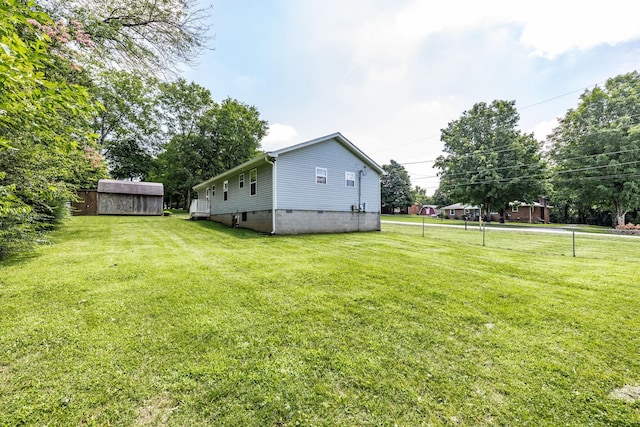 112 Ray Ave, Old Hickory, TN 37138 - view of yard with an outbuilding