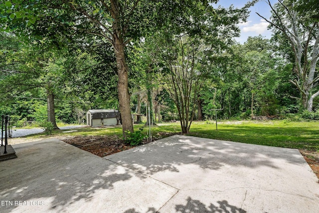 588 Meadowbrook Dr, Mcminnville, TN 37110 - view of patio with a shed