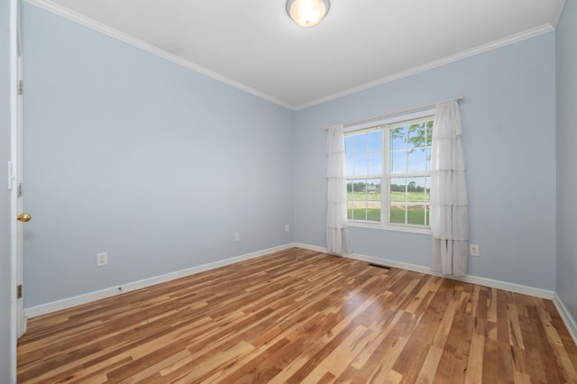 1324 Mockingbird Ln, Murfreesboro, TN 37130 - unfurnished room with light wood-type flooring and ornamental molding