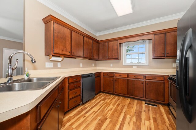 1324 Mockingbird Ln, Murfreesboro, TN 37130 - kitchen featuring dishwashing machine, stainless steel electric stove, light wood-style floors, fridge with ice dispenser, and ornamental molding