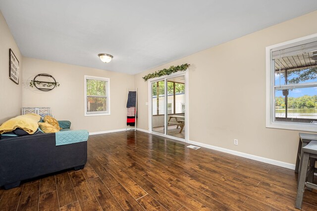 55 Parker Pt, Beechgrove, TN 37018 - unfurnished room featuring wood finished floors and baseboards