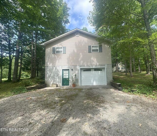 1300 Perimeter Dr, Jamestown, TN 38556 - photo 3