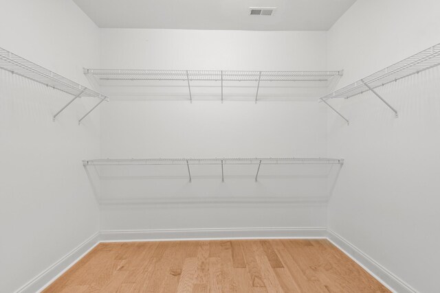 835 Meadowcrest Way, Lebanon, TN 37090 - walk in closet featuring light wood-style floors