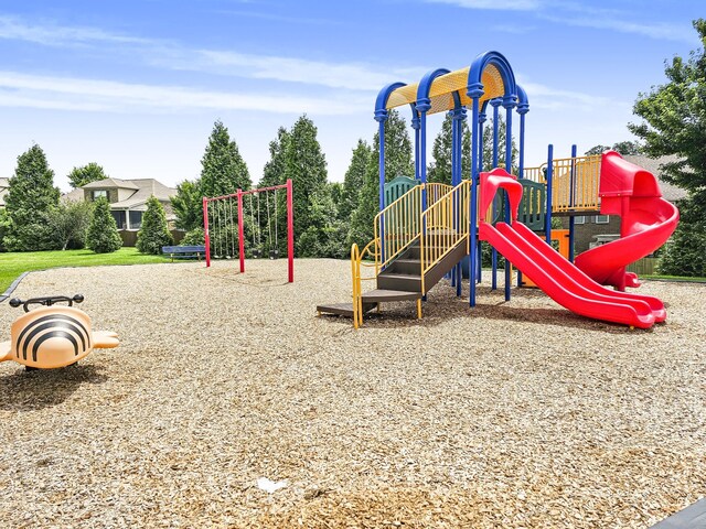 835 Meadowcrest Way, Lebanon, TN 37090 - view of communal playground