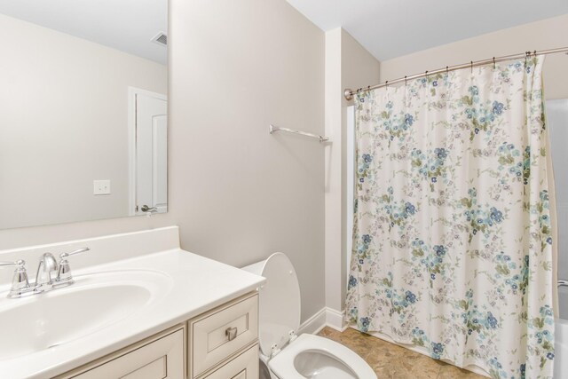 835 Meadowcrest Way, Lebanon, TN 37090 - full bath with vanity and a shower with curtain
