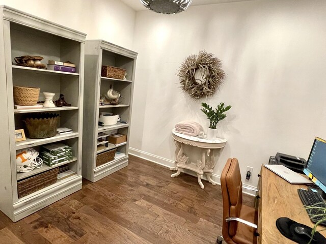 835 Meadowcrest Way, Lebanon, TN 37090 - office area featuring dark wood-type flooring and baseboards
