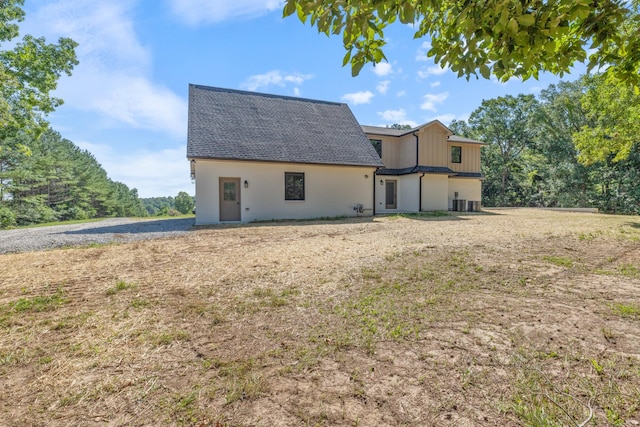 2210 Garners Creek Rd, Dickson, TN 37055 - rear view of property with roof with shingles