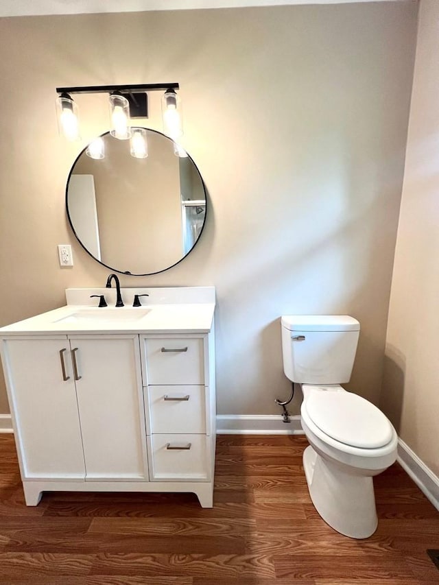 210 Roney Dr, Hopkinsville, KY 42240 - bathroom featuring wood finished floors and vanity