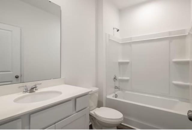 3380 Tucker Trce, Columbia, TN 38401 - bathroom with vanity and shower / bath combination