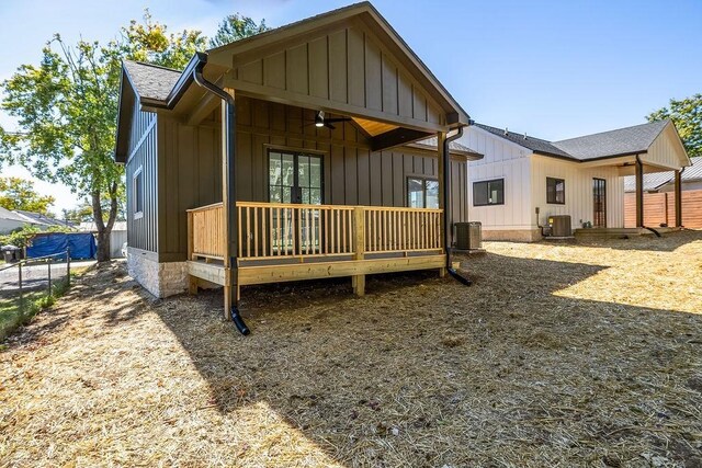 1905 Highland Ave, Columbia, TN 38401 - back of property featuring board and batten siding, a deck, roof with shingles, and ceiling fan