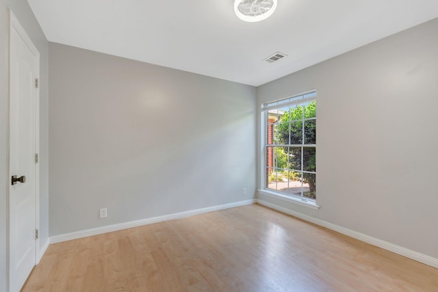 2910 Churchill Ln, Thompsons Station, TN 37179 - empty room featuring light wood-style floors and baseboards