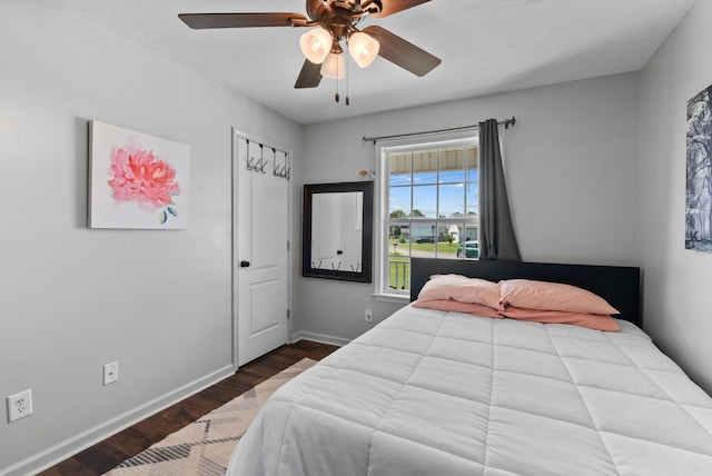 1620 Baucom Dr, Columbia, TN 38401 - bedroom featuring wood finished floors and a ceiling fan