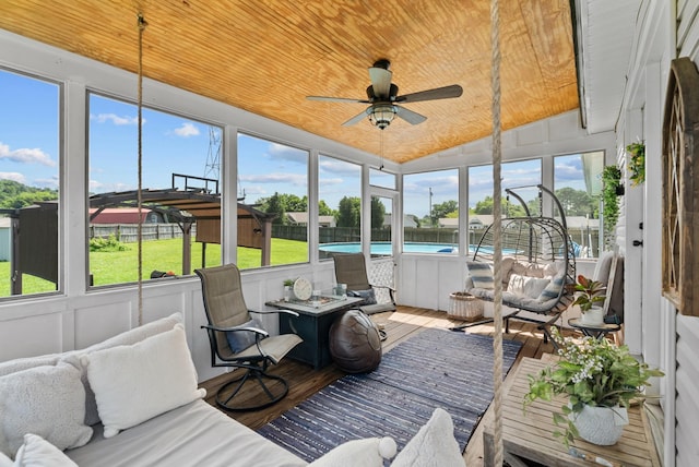 1620 Baucom Dr, Columbia, TN 38401 - sunroom / solarium with a ceiling fan, lofted ceiling, and an outdoor hangout area