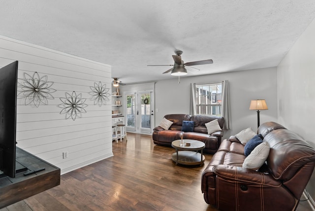 1620 Baucom Dr, Columbia, TN 38401 - living area with dark wood-style flooring, a ceiling fan, and a textured ceiling
