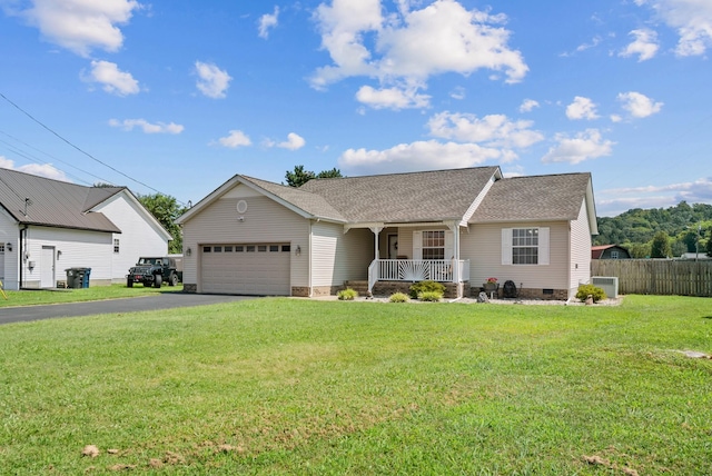 1620 Baucom Dr, Columbia, TN 38401 - single story home featuring a porch, an attached garage, crawl space, driveway, and a shingled roof