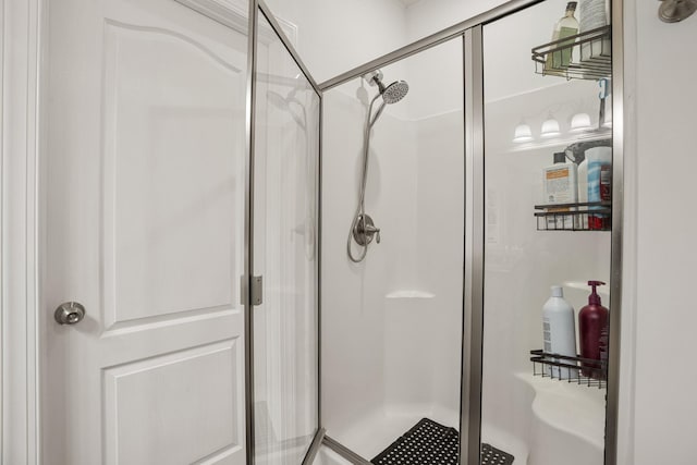 29 Harbor Pt, Lebanon, TN 37087 - bathroom with a stall shower