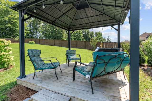 29 Harbor Pt, Lebanon, TN 37087 - wooden deck with a fenced backyard
