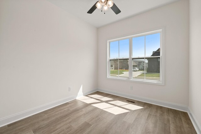 193 Bluebell Dr, Clarksville, TN 37043 - photo 17