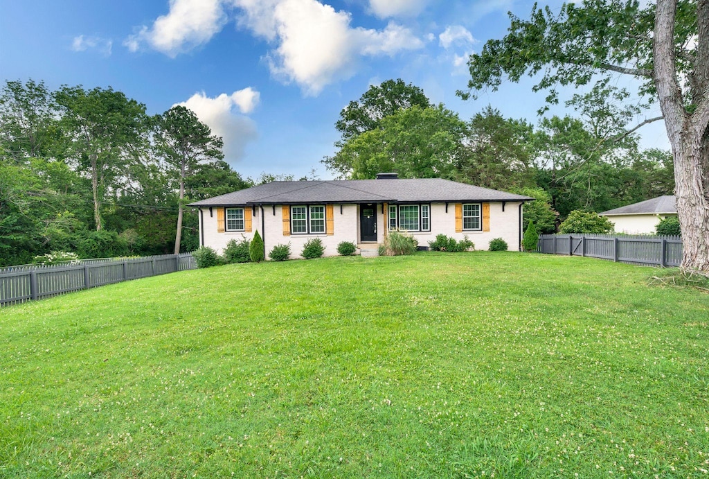 882 Rodney Dr, Nashville, TN 37205 - photo 1