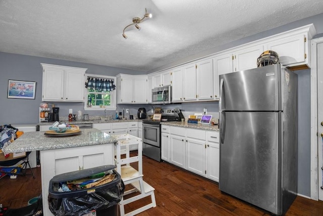 1255 Washington St, Sparta, TN 38583 - photo 4