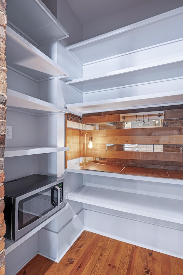 422 N Academy St, Murfreesboro, TN 37130 - view of pantry