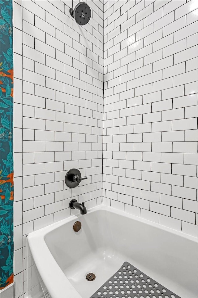422 N Academy St, Murfreesboro, TN 37130 - full bath with shower / tub combo