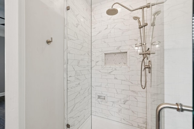 1704 Satterfield Ct, Murfreesboro, TN 37128 - full bathroom with a tile shower