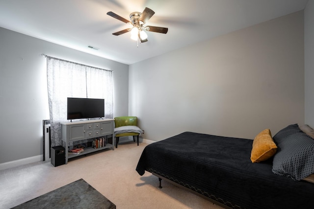 6853 Manassas Gap Ln, Hixson, TN 37343 - bedroom featuring light colored carpet and a ceiling fan