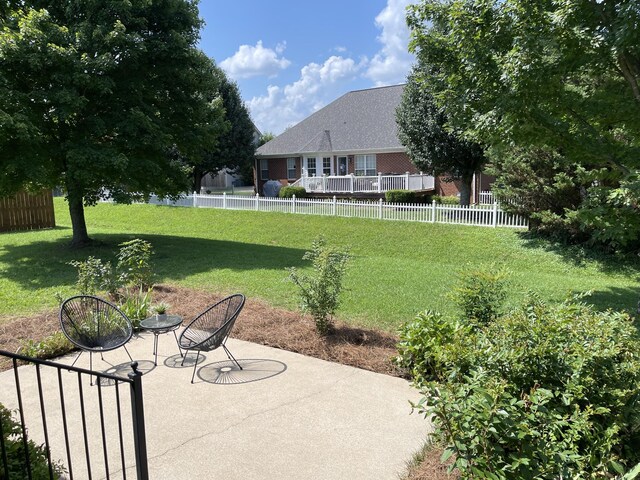 2714 Maylon Dr, Murfreesboro, TN 37128 - view of yard featuring a patio area