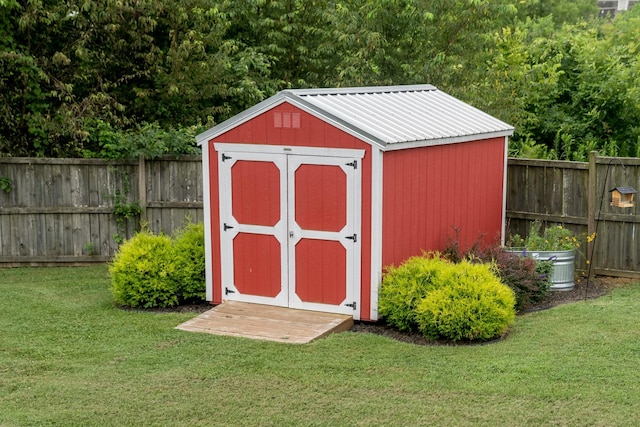108 Larry Joe Pl, Portland, TN 37148 - view of shed with a fenced backyard