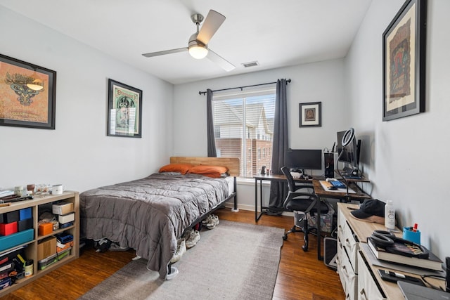 863 Flynn St Unit 302, Chattanooga, TN 37403 - bedroom with wood finished floors, a desk, and ceiling fan