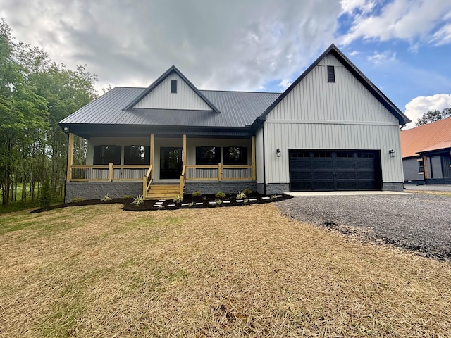 698 Dearman St, Smithville, TN 37166 - photo 1