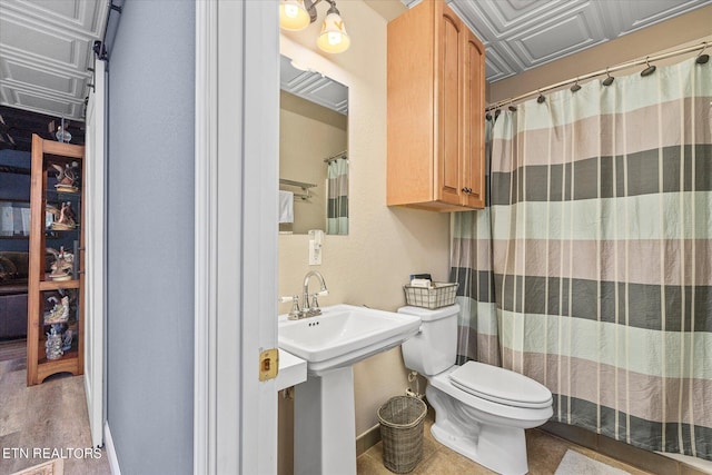 145 Pineridge Loop, Crossville, TN 38558 - bathroom featuring a shower with shower curtain