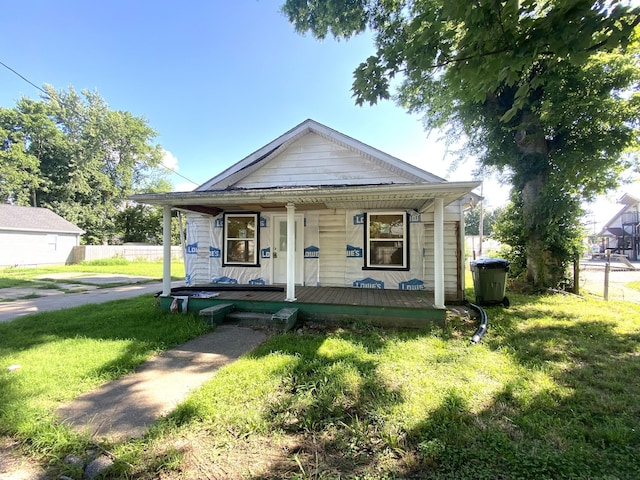 807 Maple Ct, Hopkinsville, KY 42240 - view of front of house with covered porch