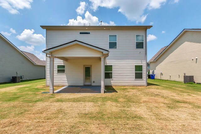 534 Morgan Meadows Way, Columbia, TN 38401 - rear view of house featuring a patio and a lawn
