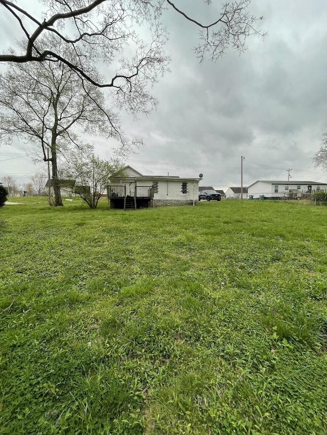 2639 Duplex Rd, Spring Hill, TN 37174 - view of grassy yard featuring a deck
