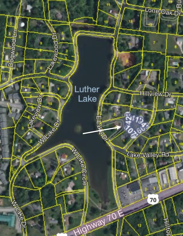 101 Lake Circle Dr, Dickson, TN 37055 - aerial view of property's location with property boundaries highlighted