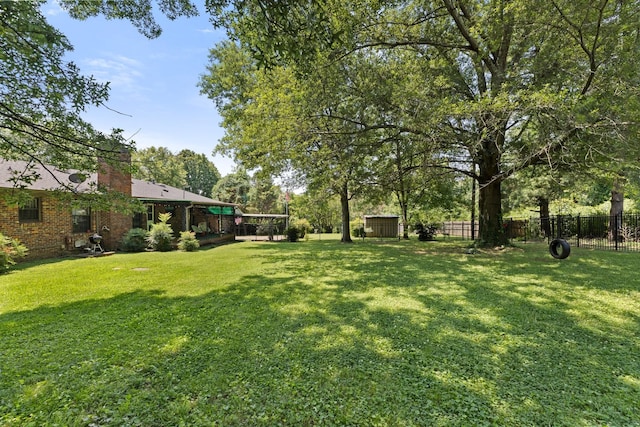 5033 Ragland Dr, Nashville, TN 37220 - view of yard featuring a shed