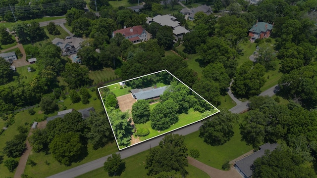5033 Ragland Dr, Nashville, TN 37220 - aerial overview of property's location featuring property boundaries highlighted