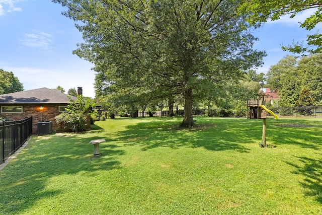 5033 Ragland Dr, Nashville, TN 37220 - view of yard featuring a playground
