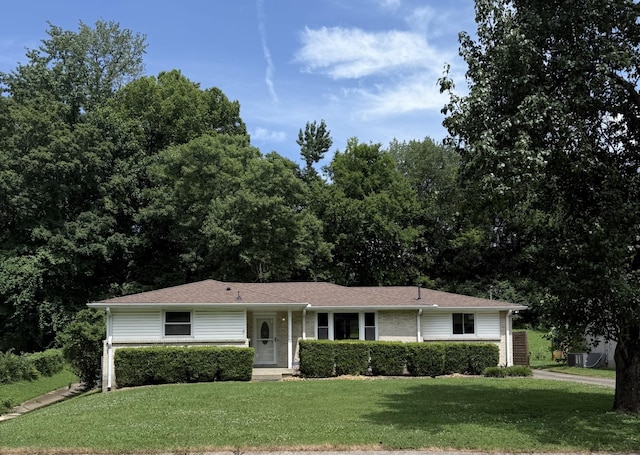 4821 Big Horn Dr, Old Hickory, TN 37138 - ranch-style house featuring a front yard