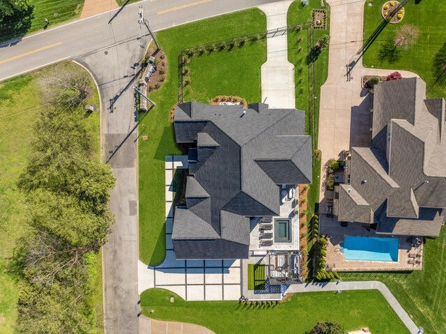 3037 Lakeshore Dr, Old Hickory, TN 37138 - drone / aerial view of a pool