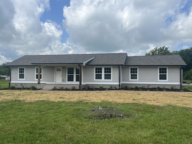 3626 Pulaski Hwy, Columbia, TN 38401 - single story home with covered porch, roof with shingles, a front lawn, and brick siding