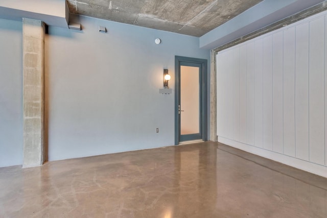 417 Frazier Ave Unit 404, Chattanooga, TN 37405 - unfurnished room featuring finished concrete flooring