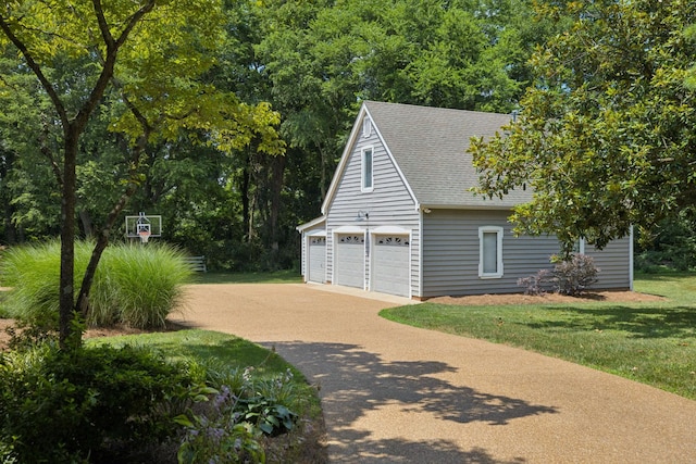 103 Wellesley Pl, Columbia, TN 38401 - garage featuring driveway