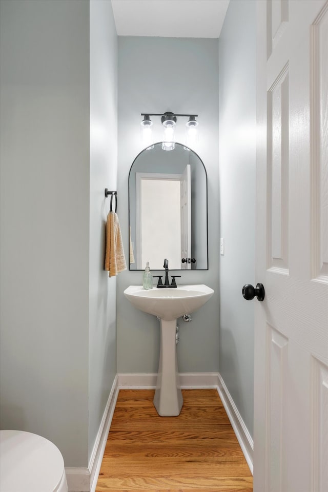 9401 Lazy Circles Dr, Ooltewah, TN 37363 - bathroom with wood finished floors and baseboards