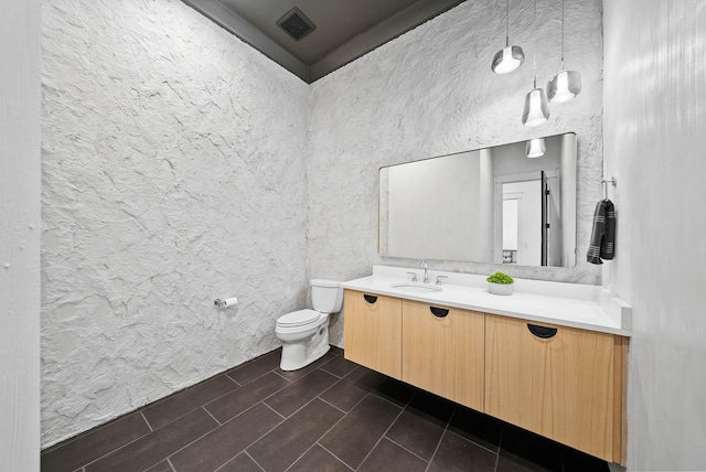 6004 Pelican Way, College Grove, TN 37046 - bathroom with vanity and a textured wall