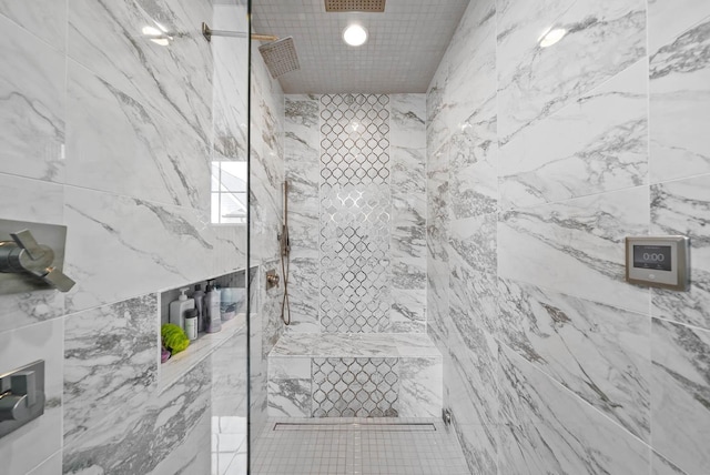 6004 Pelican Way, College Grove, TN 37046 - bathroom featuring a tile shower