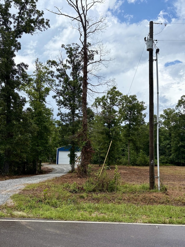 2897 Brodies Landing Rd, Parsons, TN 38363