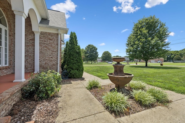 6913 Zion Crossing Ct, Columbia, TN 38401 - view of green lawn